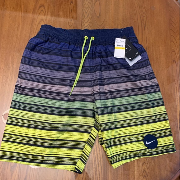 NWT Men’s Nike Bathing Suit SIZE MEDIUM - Picture 5 of 10